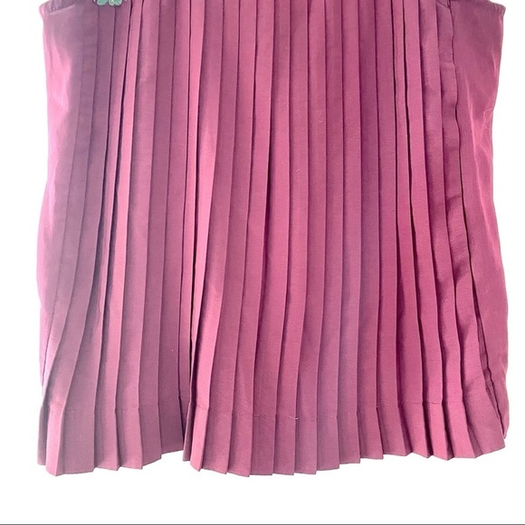 AEO American Eagle Outfitters Accordion Pleat Sleeveless Maroon Medium Floral - Picture 3 of 9